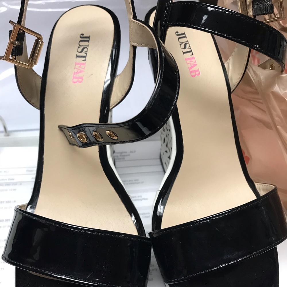 Just fab he’ll sandals